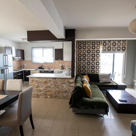 Glabur Stays - The Executive 2 Bdr - Nicosia City, Free Parking & Wifi, Welcomes You!!! Экстерьер фото